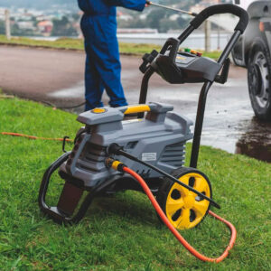 Hidrolavadora Lavadora de Alta Presión Tramontina MASTER 2500 W con Manguera de Alta Presión de 10 m, Chorro Regulable, 2300 psi, 220 V